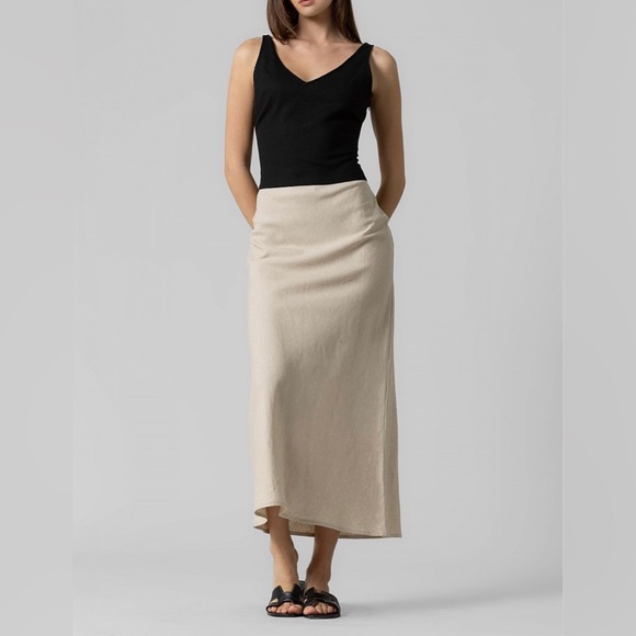 NEW Crème Linen Dress - Picture 2 of 7